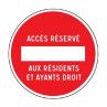 acces_reserve_aux_residents_metropole_equipements